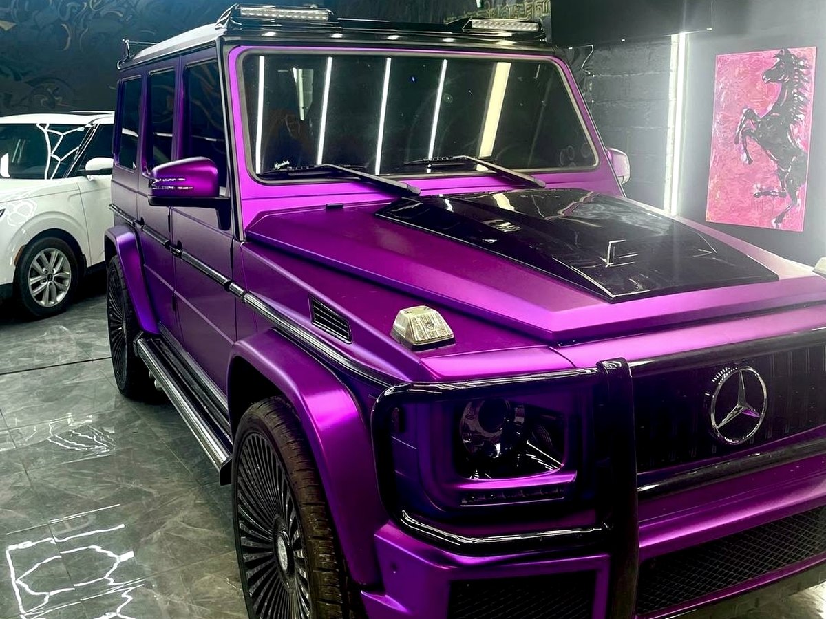 Mercedes G-Wagon wrapped in chrome purple finish